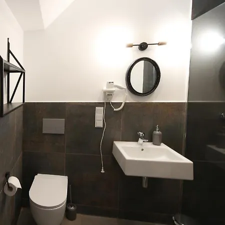 Aparthotel Zakatna B&B Tarnow Exterior photo